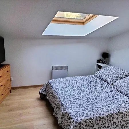 Maison De Village+terrasse Et Parking Appartamento